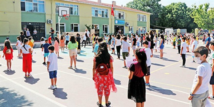 Uzmanlardan 'yüz yüze eğitim' için öneri: 12-17 yaş aşılanmalı