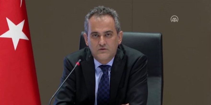 Bakan Özer: Okullar tüm kademelerde açılacak