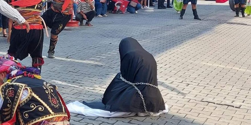 "Çarşafa Zincir" Skandalına Sert Tepki: Milletin Değerleri Çiğnenmiştir!