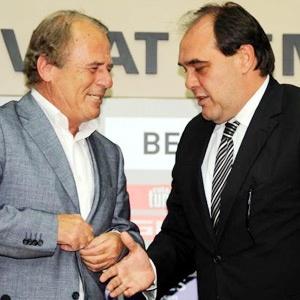 Boş kağıdı espriyle doldurdu