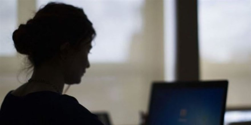 Geçinemeyen memurların tayini karaborsada