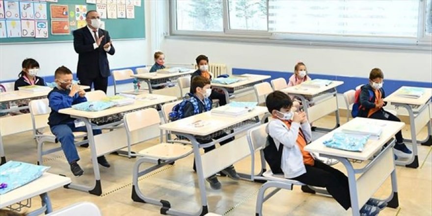 MEB, yarıyıl tatilinde ilk kez 'kış okulları'nı hayata geçiriyor