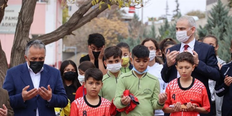 Nevşehir'de Kovid-19'dan hayatını kaybeden öğretmenin adı parkta yaşatılacak