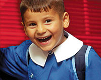 Öğrenci kıyafetleri değişiyor, artık mavi önlük giyilmeyecek