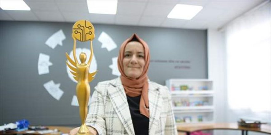 Baran öğretmen, Microsoft'tan ödül aldı