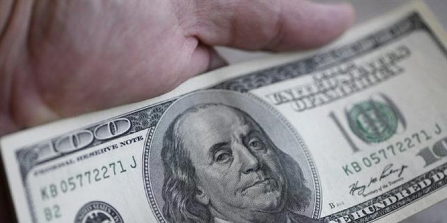 Dolar/TL'de tarihi düşüş: 12 saatte % 40 geriledi