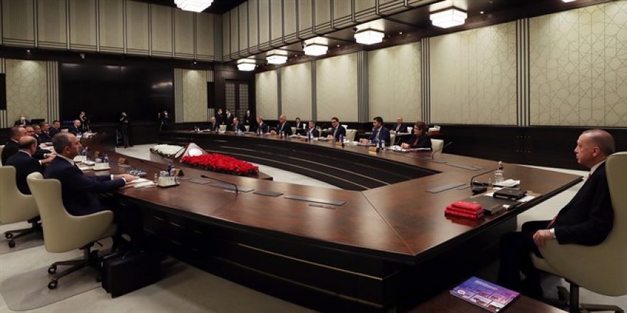 3 bakan görevini devredebilir! Teknokrat isimler istenmiyor!