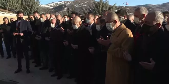 MHP Genel Başkanı Bahçeli, Ülkücü Şehitler Anıtı'nı ziyaret etti