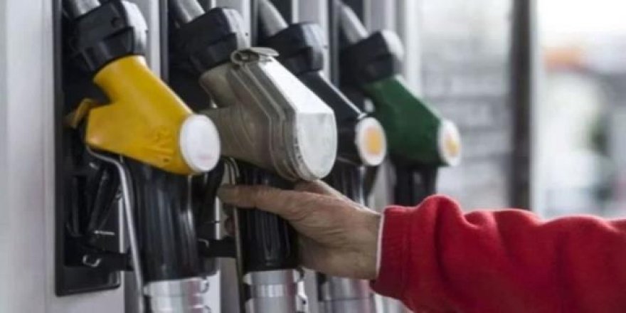 Benzine 71 kuruş zam yapıldı