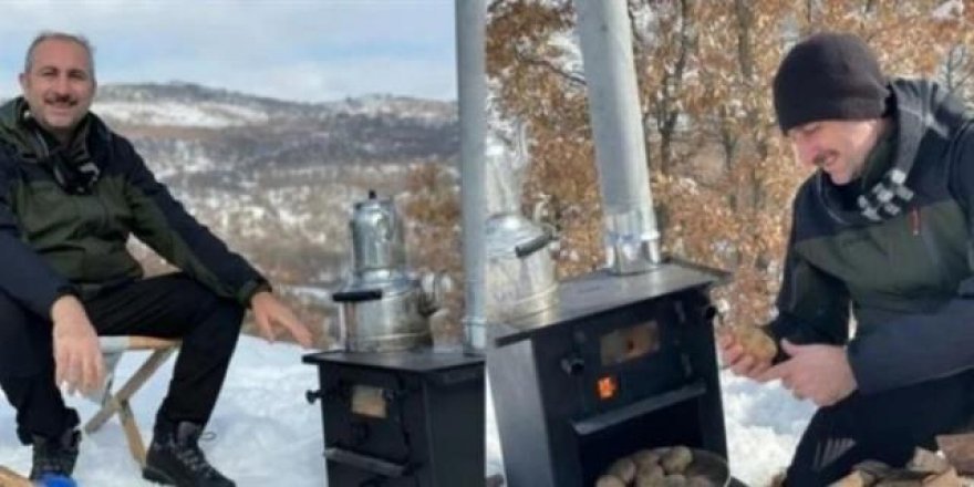 Bakanlıktan ayrıldıktan sonra ilk fotoğraf