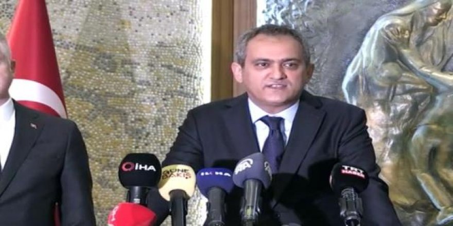 Bakan Özer, devam mecburiyeti olmayacak öğrencileri açıkladı