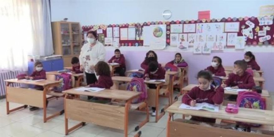 Okula devam sorunu 'müzik' ile çözülen öğrenciler müzisyen olmak istiyor