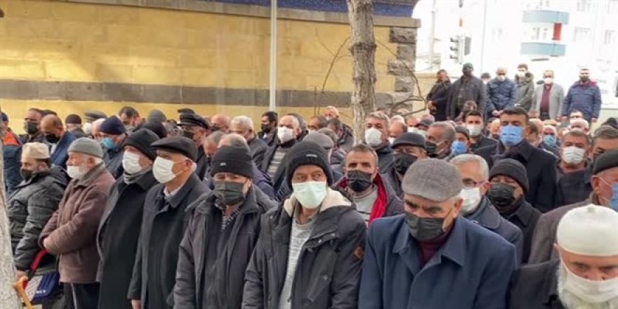 Kalp krizi geçiren Cumhuriyet savcısı hayatını kaybetti