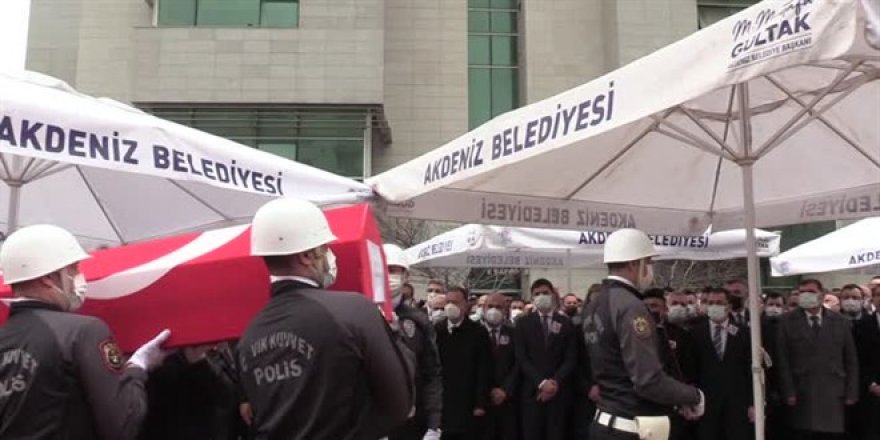 Cumhuriyet savcısı kalp krizinden hayatını kaybetti