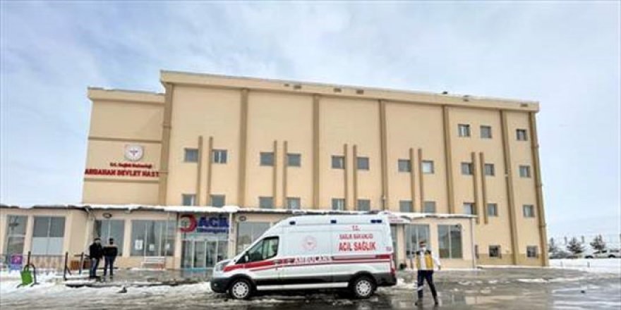 İshal ve kusma şikayetiyle 42 öğrenci hastaneye kaldırıldı