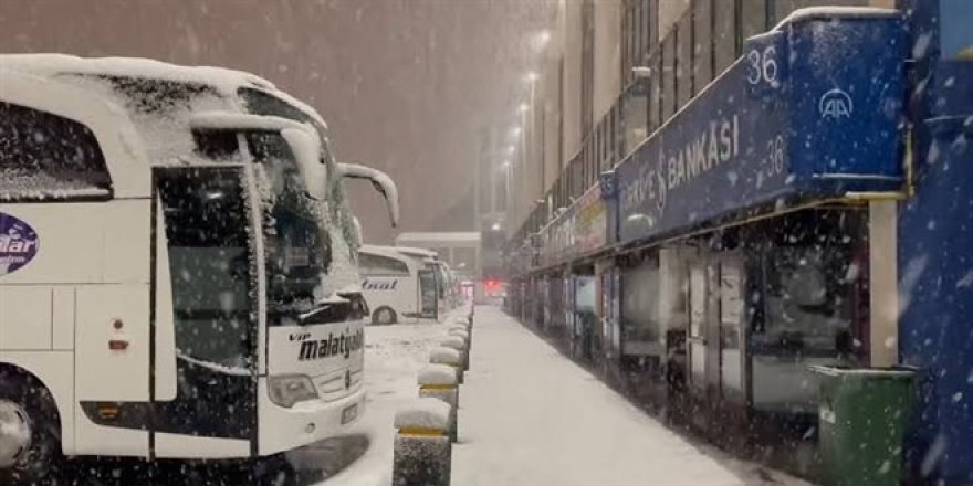 İstanbul'da yeni kar önlemleri: Otobüslerin çıkışı durduruldu