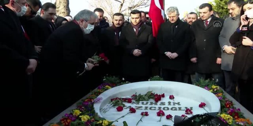 Muhsin Yazıcıoğlu, kabri başında anıldı