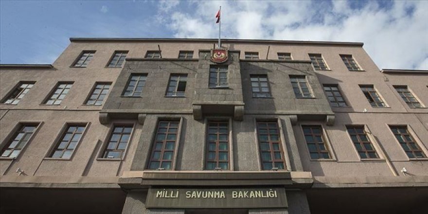 Ankara'da, kışladan konvoy ile çıkış görüntülerine inceleme