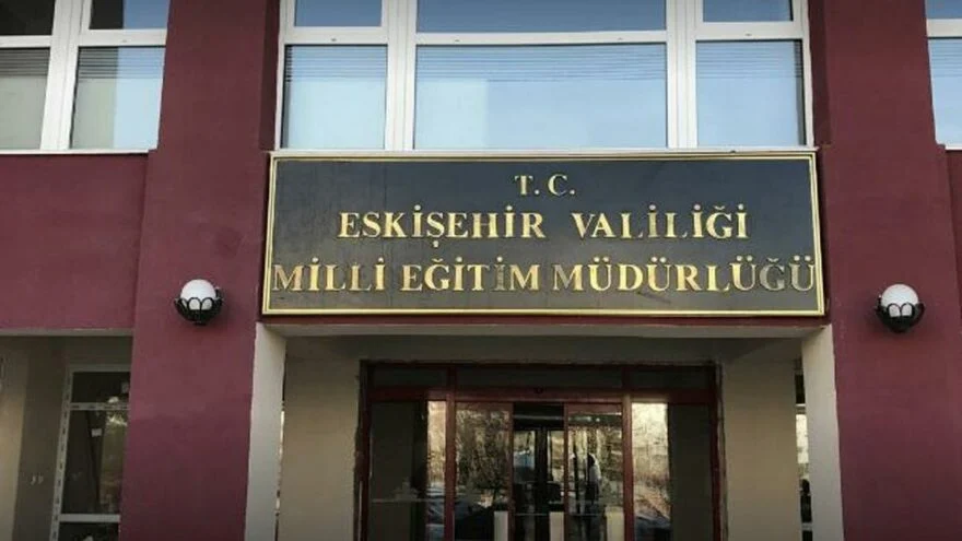 "23 Nisan'da İl Milli Eğitim Müdürü'nün koltuğuna çocuklar, değil heveslilerin otursun"