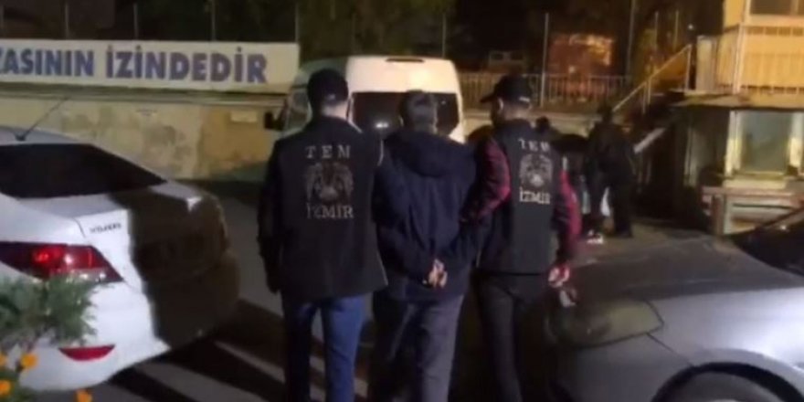 İzmir'de 34'ü halen görevde 99 askere FETÖ'den gözaltı