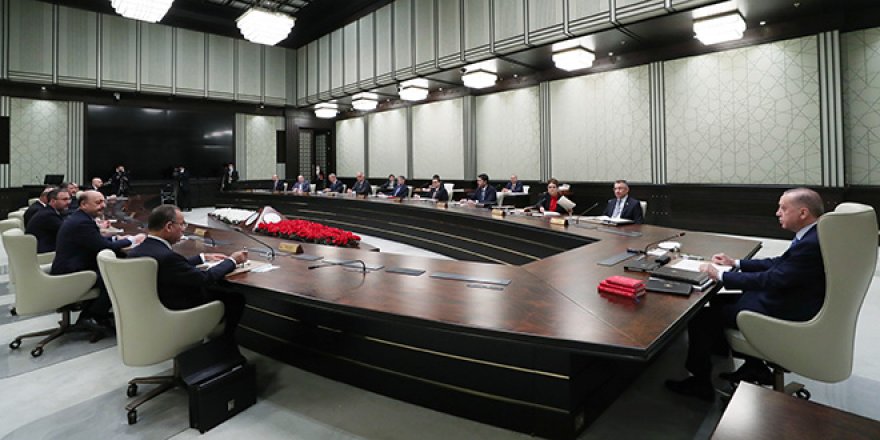 Kulislere düştü: Kabinede 2 Bakanın yerlerine gelecek isimler belli oldu