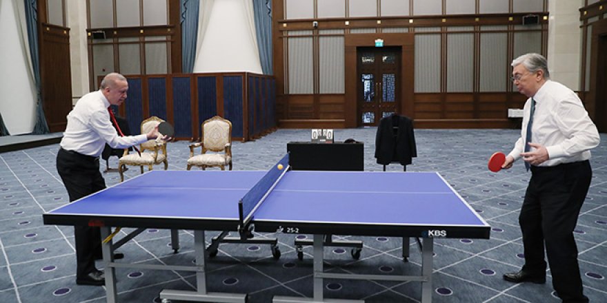 Erdoğan ve Kazakistan Cumhurbaşkanı ile masa tenisi oynadı