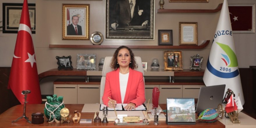 Üniversite Rektörü görevinden istifa etti