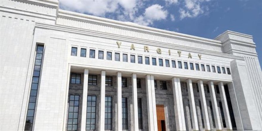 Yargıtay: Telefona yüklenen programla ele geçirilen yazışmalar delil olmaz