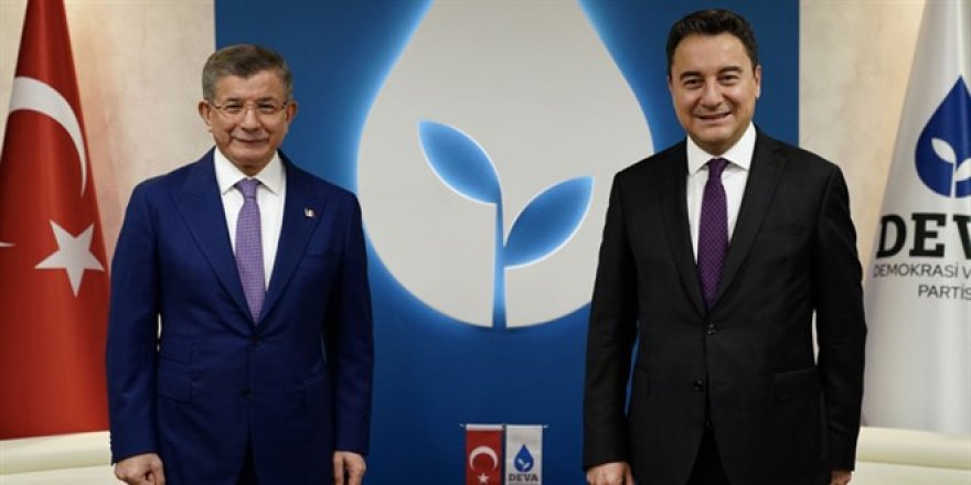 Davutoğlu ile Babacan birbirine girdi! 6'lı Masa'da savaş çıktı