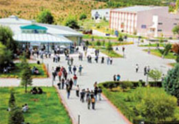 Üniveritede Skandal