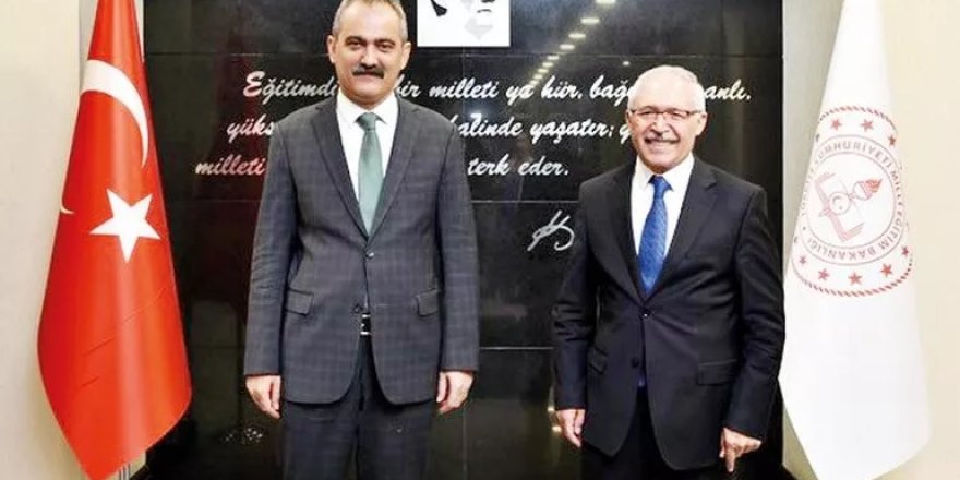 Bakan Özer Abdulkadir Selvi'ye Konuştu: Kariyer Sınavlar Yapılacak!