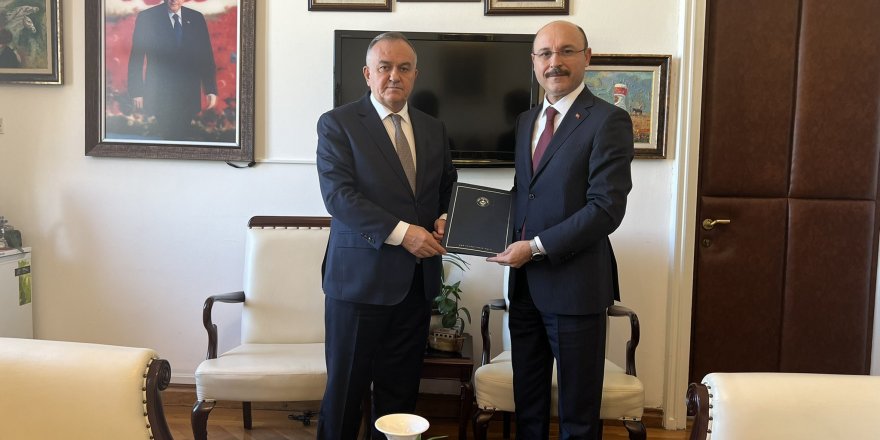 Talip Geylan: Öğretmenlik Meslek Kanununda Eksikler Hızlıca Tamamlanmalıdır.