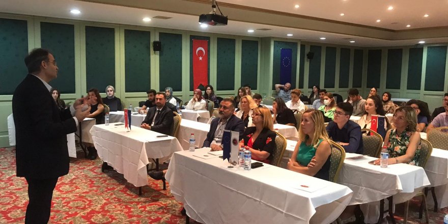 “İş’te Gençler” Projesi Farkındalık Artırma Toplantısı Yapıldı