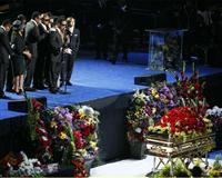 Altın tabutla 'Kral' gibi uğurlandı