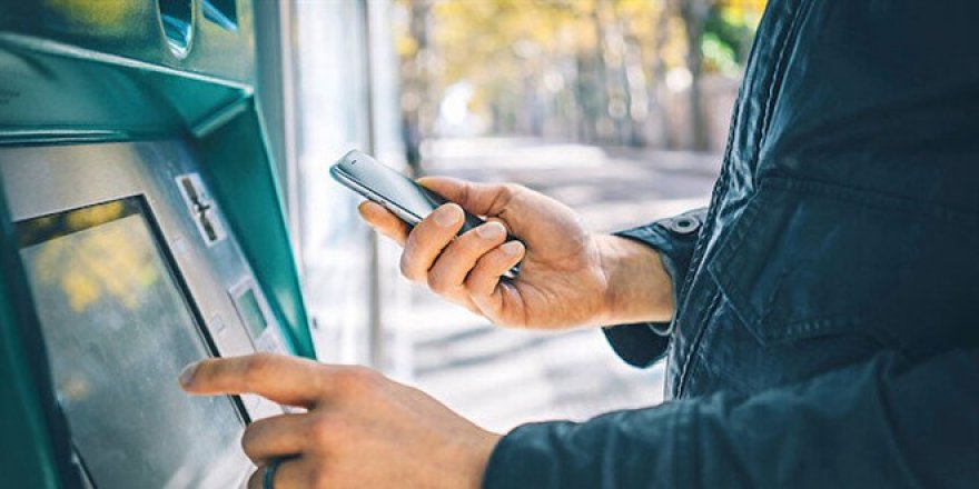 FETÖ'cülere ATM'ler üzerinden poşetle döviz dağıtıyorlar!