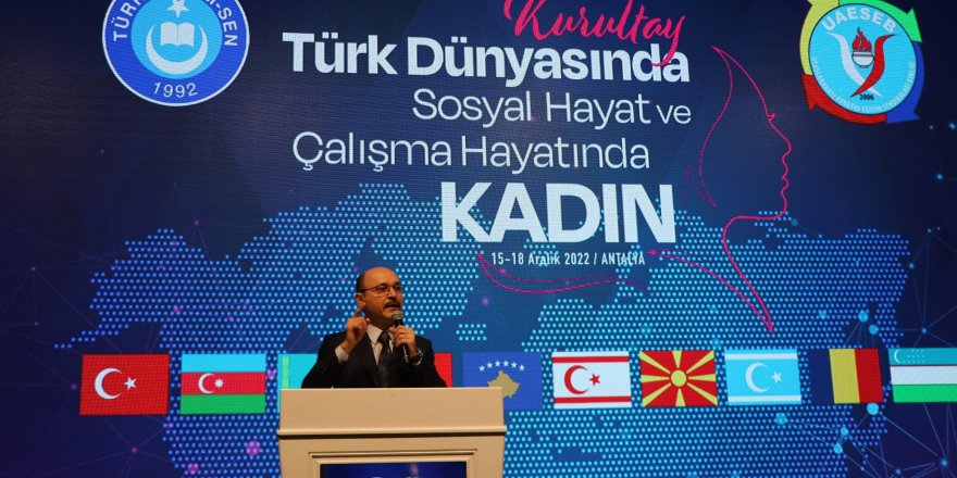Türk Eğitim-Sen: Töremizde ve İtikadımızda Kadın-Erkek Ayrımcılığı Yoktur.