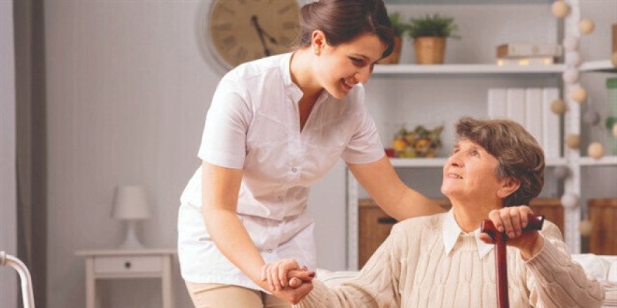 'Evde bakım' için emeklilik imkanı: Sigorta primleri devlet tarafından karşılanacak