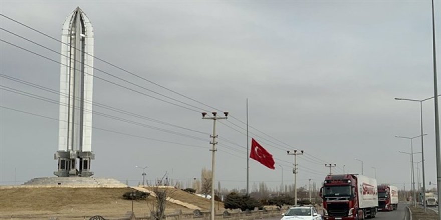 Ermenistan sınır kapısı 35 yıl sonra açıldı