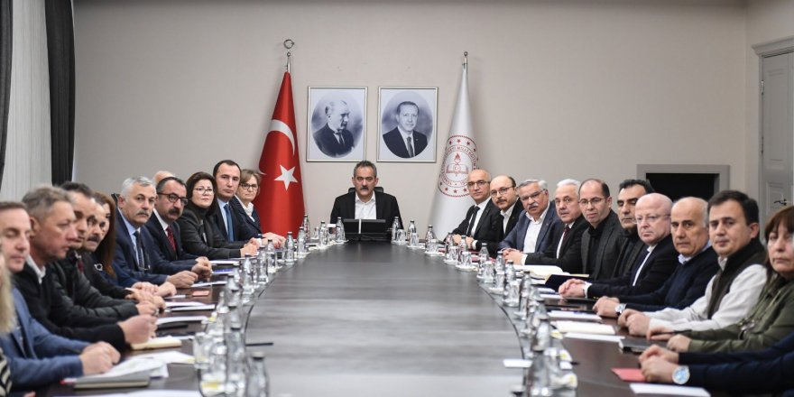 Talip Geylan: Üniversitelerimizin En Çabuk Şekilde Eğitime Açılması Uygun Olacaktır