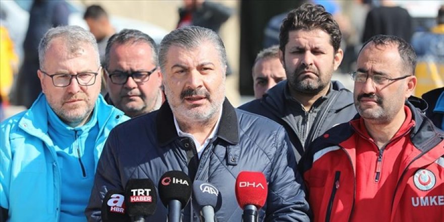 Bakan Koca: Depremde 448 sağlık çalışanı hayatını kaybetti