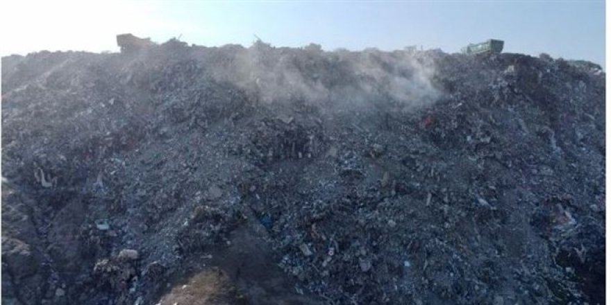 Enkaz birikintisi dağ gibi yükseliyor