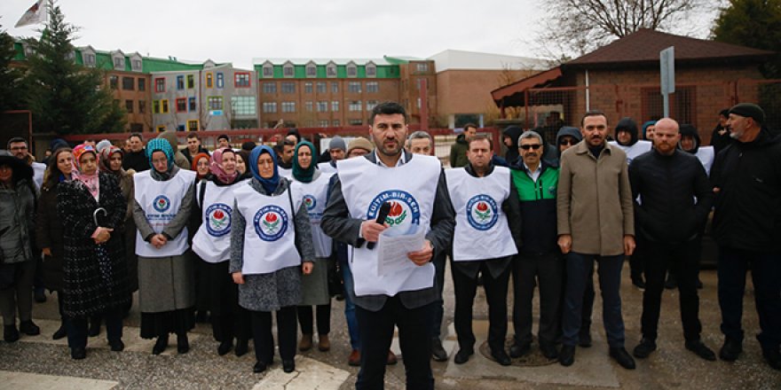 Başörtülü depremzede öğrencinin özel okula kaydedilmediği iddiasına soruşturma