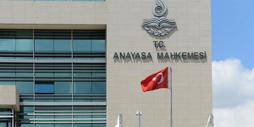 Anayasa Mahkemesi'nden Öğretmenlik Meslek Kanununa İptal!