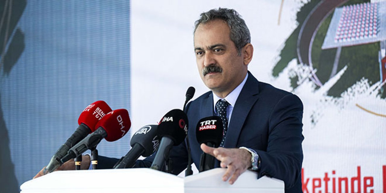 Bakan Özer: 40 bin öğretmenimiz çalıştı ve hala deprem bölgesinde