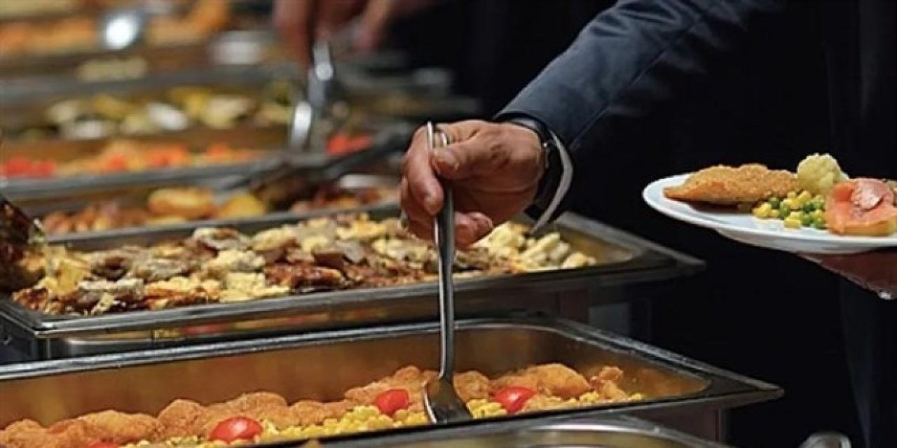 Öğretmenlere yemek dağıtımı görevi!