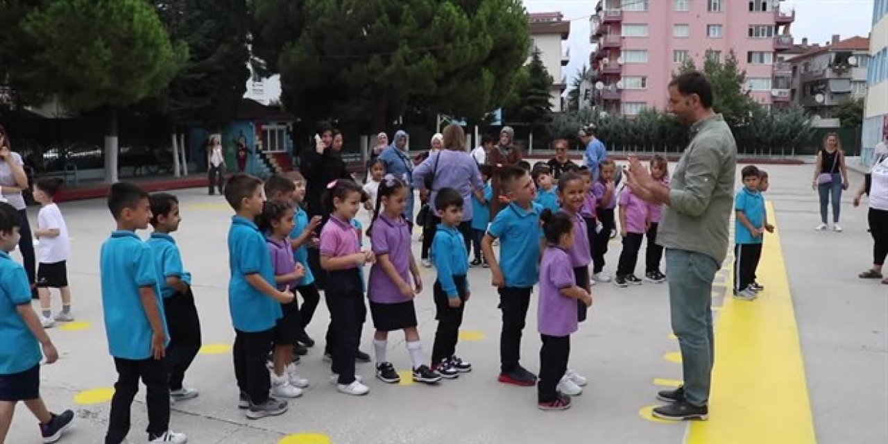 Ailelere 'süper enfeksiyon' uyarısı: En az 5 gün okula gitmemeli