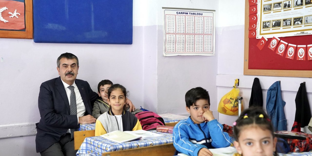 Bakan Tekin'den eğitim öğretim yılı açılış mesajında velilere çağrı