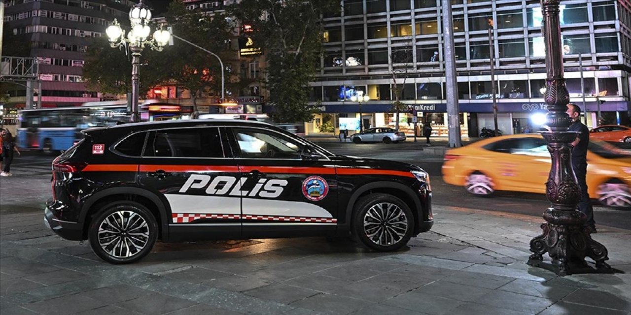 Yunuslar yerli otomobil Togg'la devriye görevine başladı