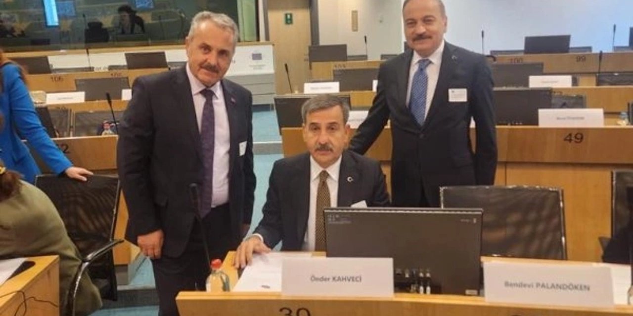 Önder Kahveci: Sendikacı Adı Altında Bölücü Örgüt Propagandası Kabul Edilemez