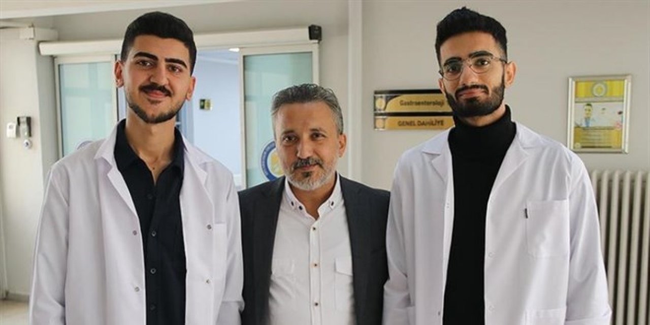 2 tıp öğrencisi, okudukları üniversiteye temizlik personeli olarak atandı